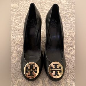 Tory Burch Black Leather Sophie Wedge Pumps